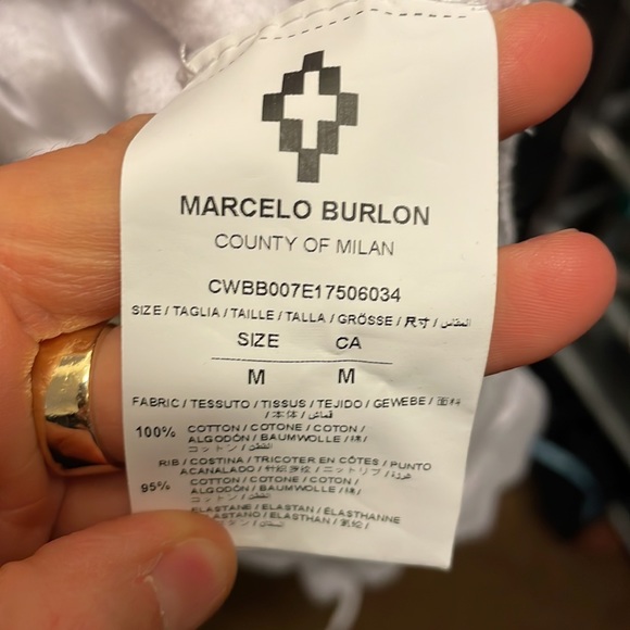 Mawida Hoodie in White & Bordeaux
Marcelo Burlon - Picture 6 of 7